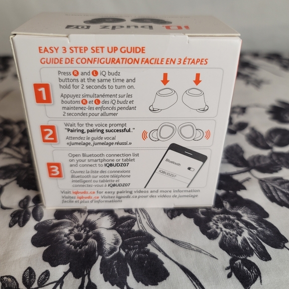 Earbuds - Picture 4 of 4